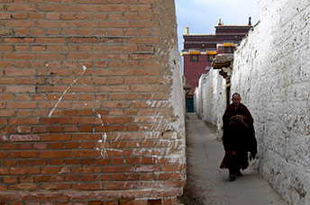 Cina (Monlam)